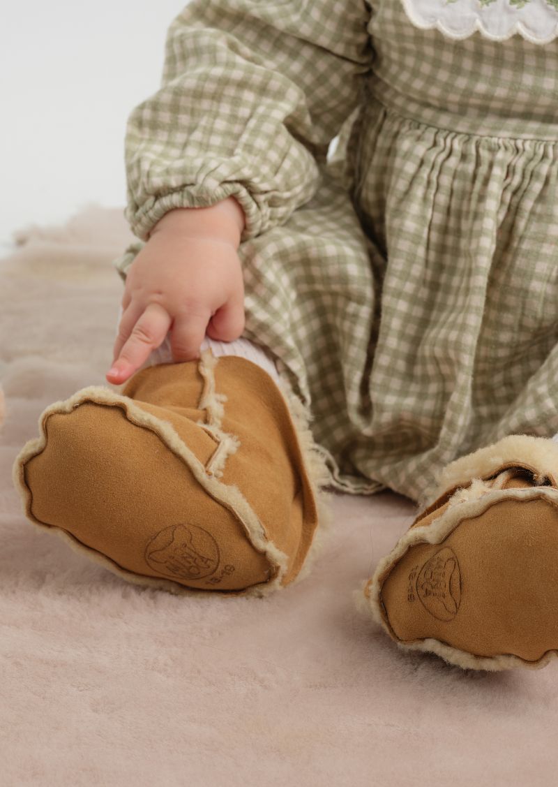 Minimoca Sweden Puff Baby and Toddler Moccasin in Taba