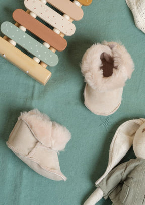 Minimoca Sweden Puff Baby and Toddler Moccasin in Beige