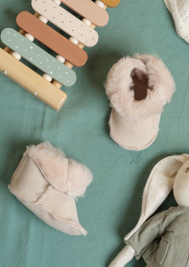 Minimoca Sweden Puff Baby and Toddler Moccasin in Beige